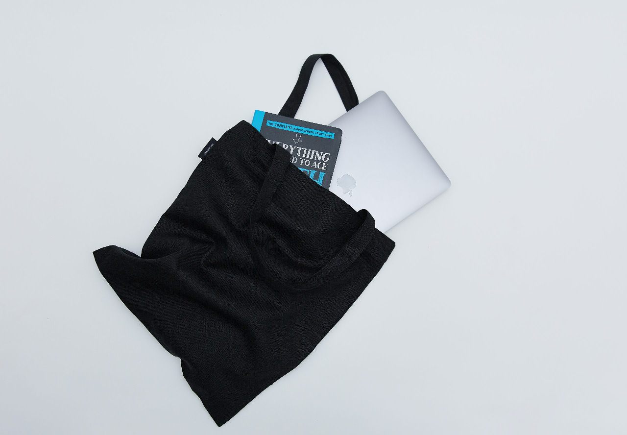 woman-in-floral-spring-summer-dress-P68ZMJ4